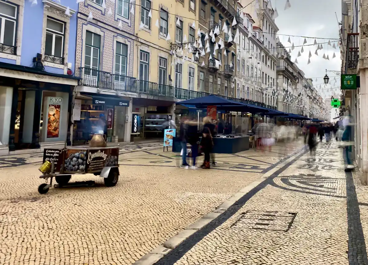Begrüßungsszene in der Stadt